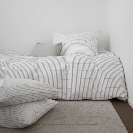 Viivasto Percale -tyynyliina | valkoinen/musta