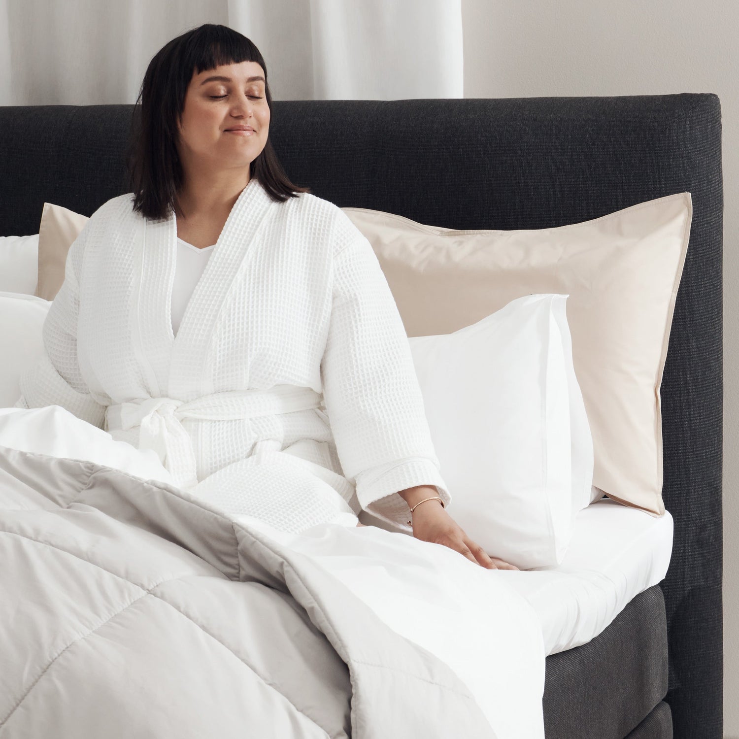 Bedspread and throw