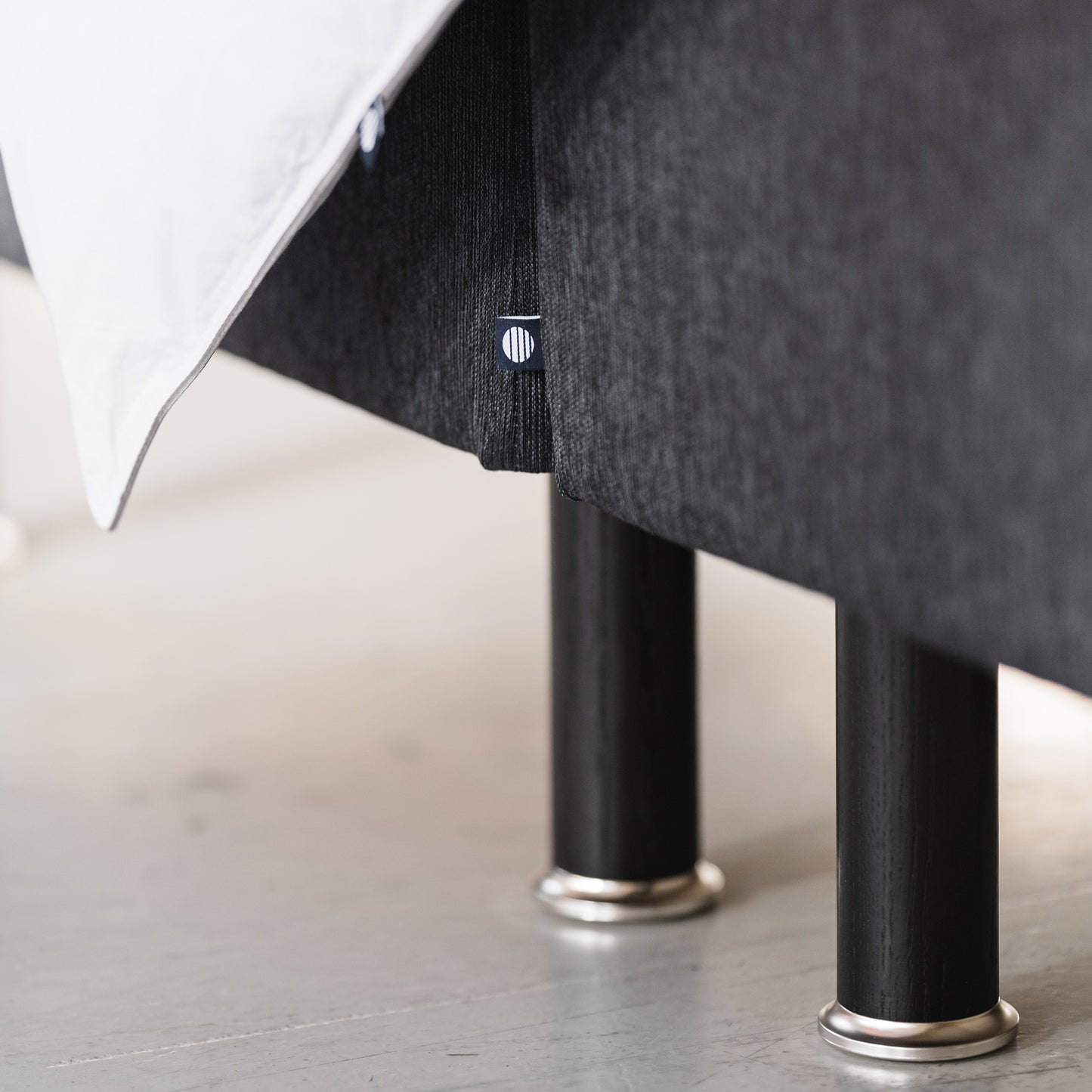 Zone frame bed 80x200 cm | dark grey