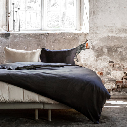 Tencel satin duvet cover set | caviar