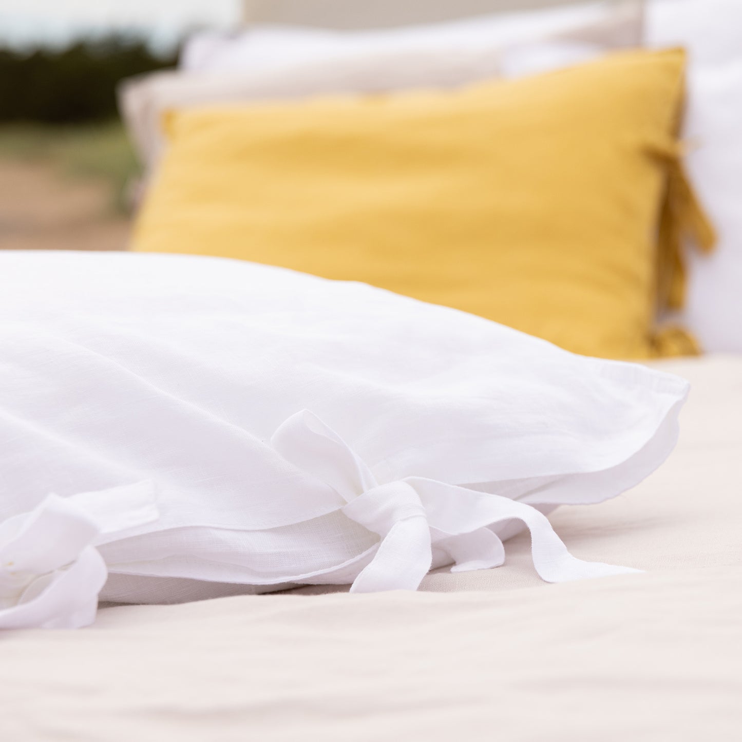 Linen duvet cover set | white
